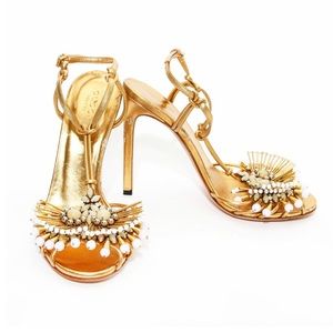 Rare Gucci gold heels. Size 37